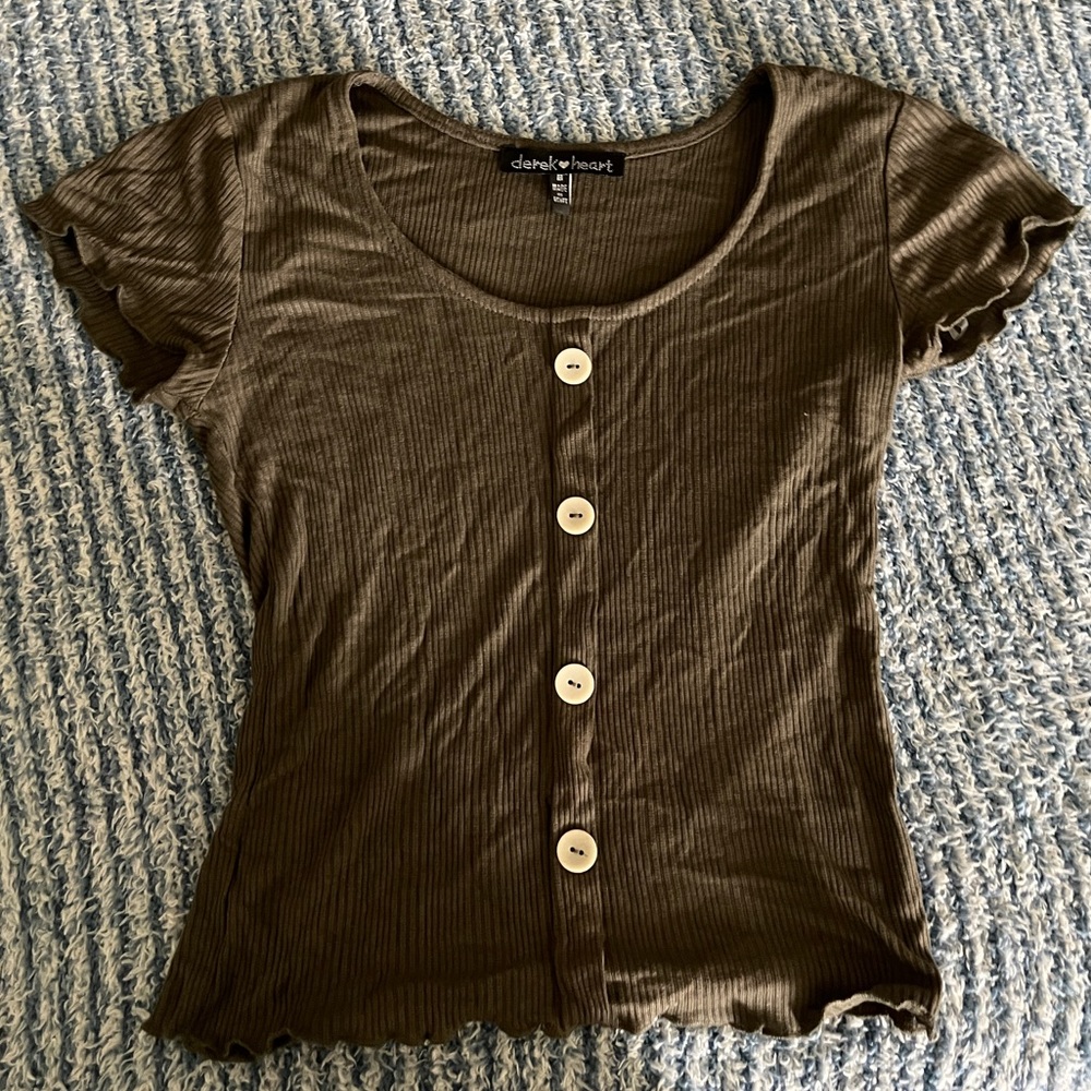 button blouse
